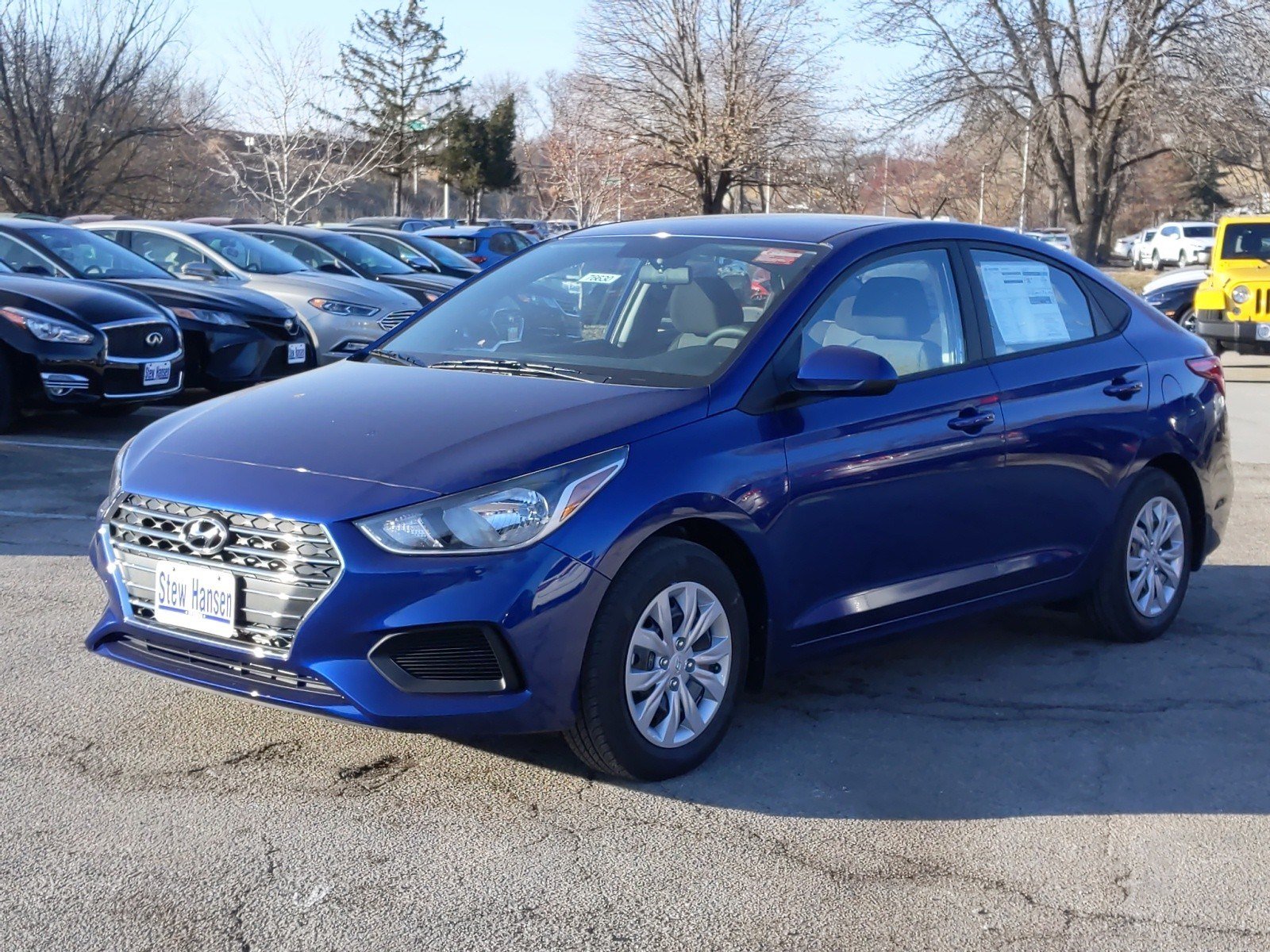 New 2020 Hyundai Accent SE FWD 4dr Car